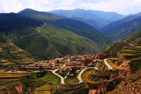 青海之旅,探寻高原的魅力与意义